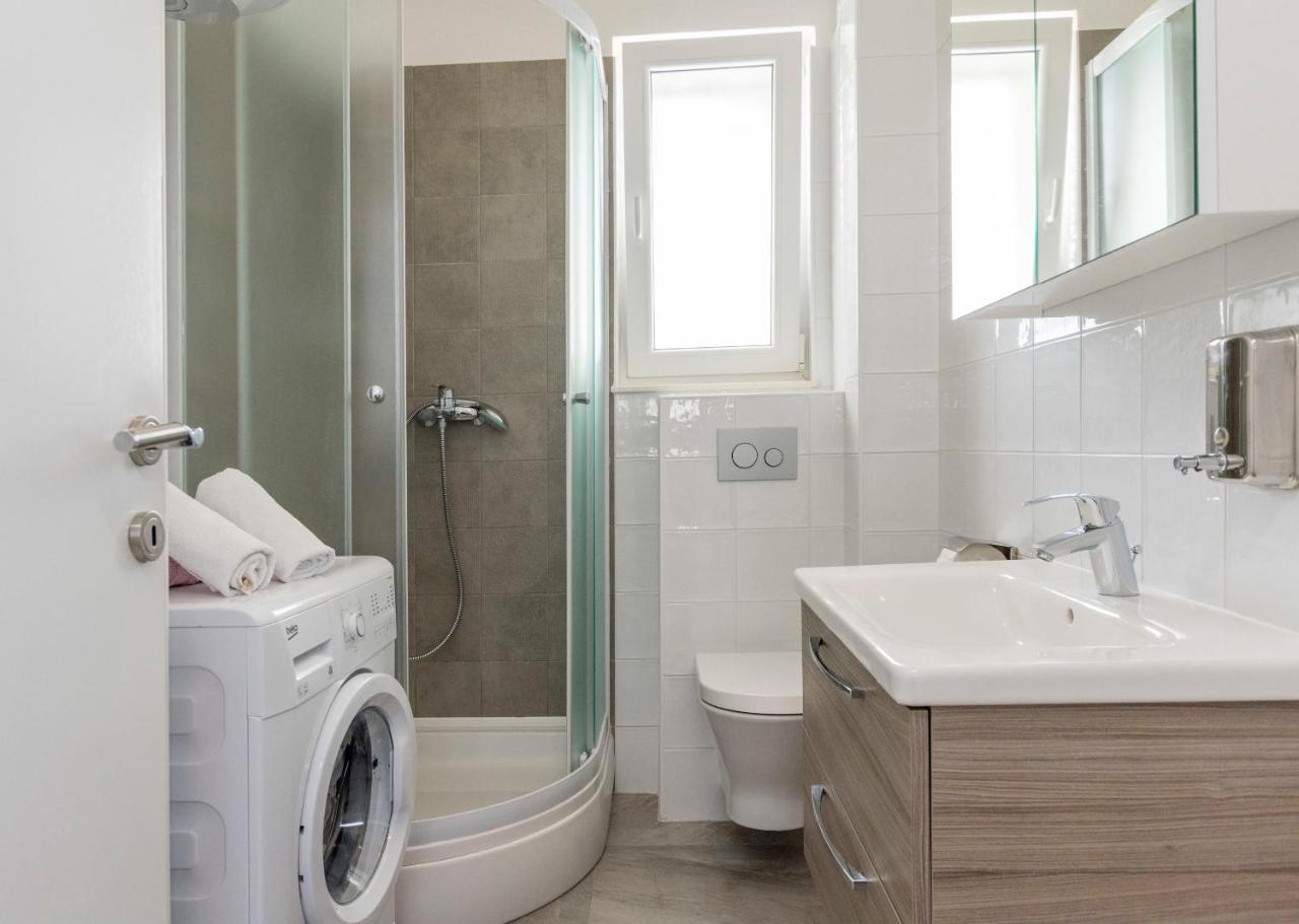 Apartments Katic Ražanj Екстериор снимка