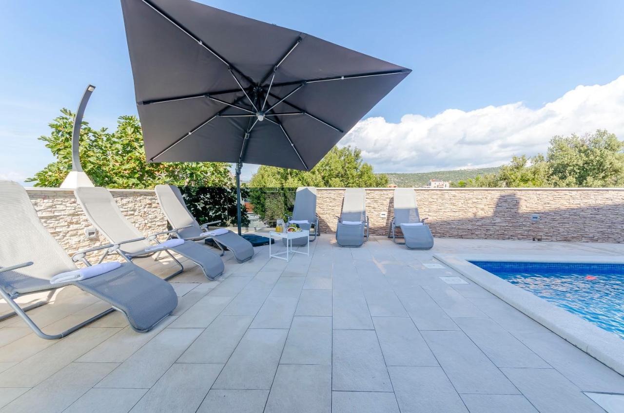 Apartments Katic Ražanj Екстериор снимка